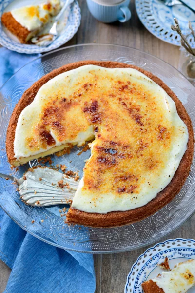 Crème brûlée cake
