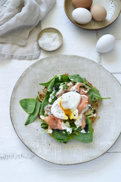 Hash browns met gepocheerde eitjes