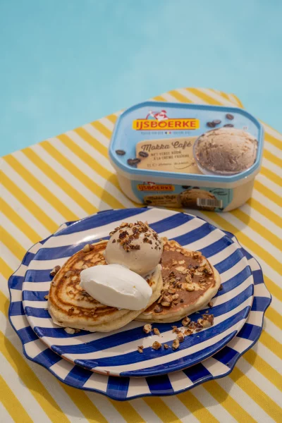 Fluffy pancakes met mokka-roomijs