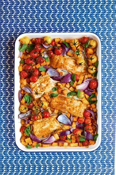 Zalm-tandoori met zoete aardappel en tomaten