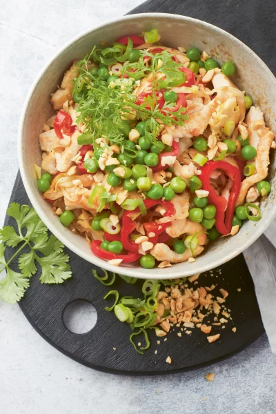 Wok met spitskool en kip