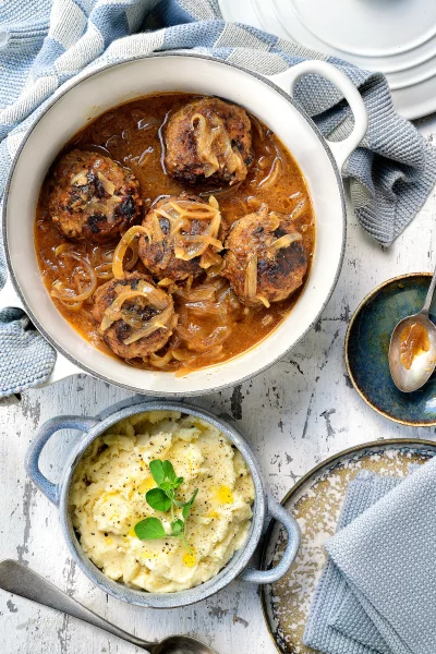 Gehaktballen met pastinaakpuree