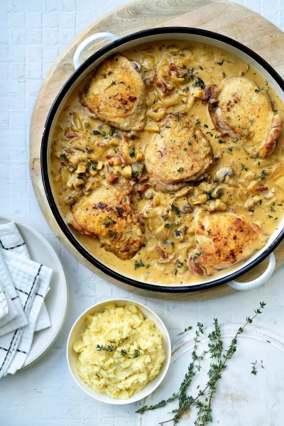 Normandische kip met aardappelpuree