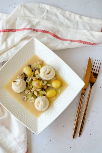 Schartongrolletjes met champignons, selder en krieltjes