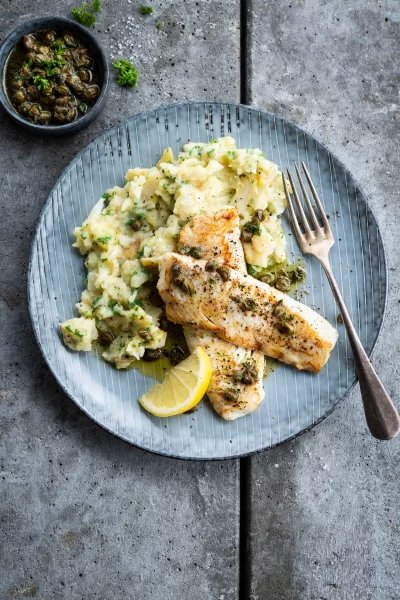 Gebakken kabeljauw met beurre noisette en knolselderij-mosterdpuree