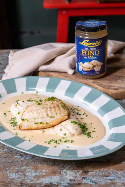 Gebakken griet met knolselderpuree en witte wijnsaus