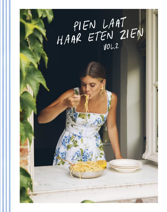 Pien laat haar eten zien 2