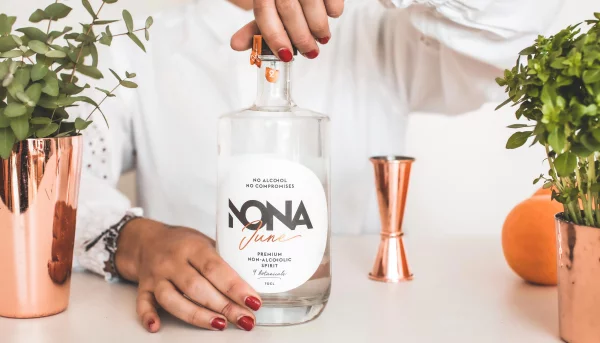 Win een fles NONA June